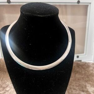 925 Italy. Thick silver herringbone chain necklace.